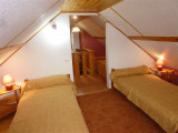 Chambre 5 en sous pente 2 lits 1 place