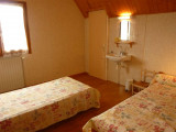 Chambre 1 et 2 avec 2 lits 1 place