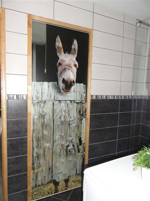 Hi Hi !!!! Toilettes Rez chaussée Hi Hi !!!! Toilettes Rez chaussée