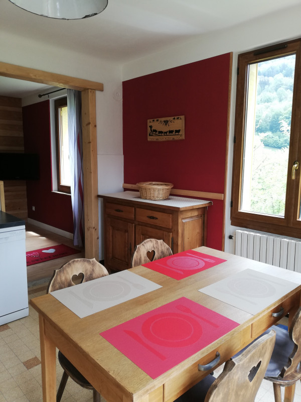 Coin repas - Appartement verte prairie - © Vanotti Elisabeth Coin repas - Appartement verte prairie