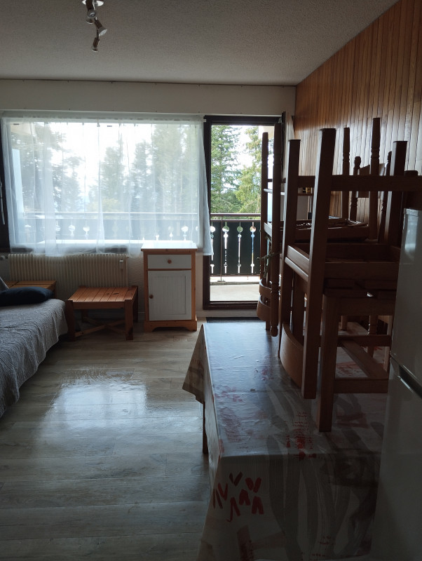 Coin repas - Studio cabine Arolles E N°505 - © Pages Aurélie Coin repas - Studio cabine Arolles E N°505