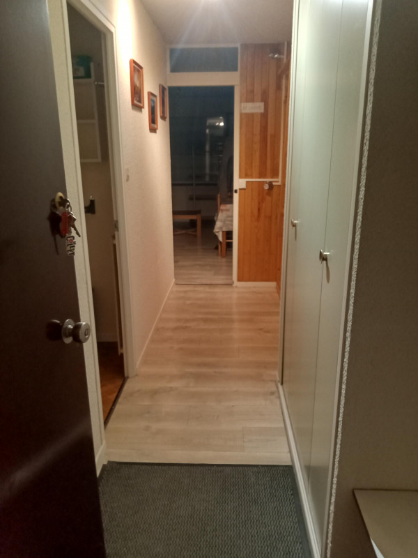 Entrée - Studio cabine Arolles E N°505 - © Pages Aurélie Entrée - Studio cabine Arolles E N°505