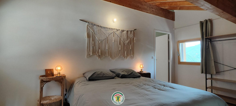 Chambre double avec lit d'appoint - © Gîtes de France Chambre double avec lit d'appoint