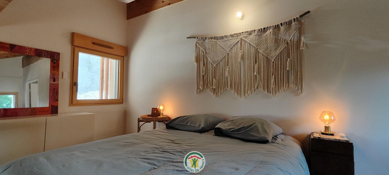 Chambre double avec lit d'appoint - © Gîtes de France Chambre double avec lit d'appoint